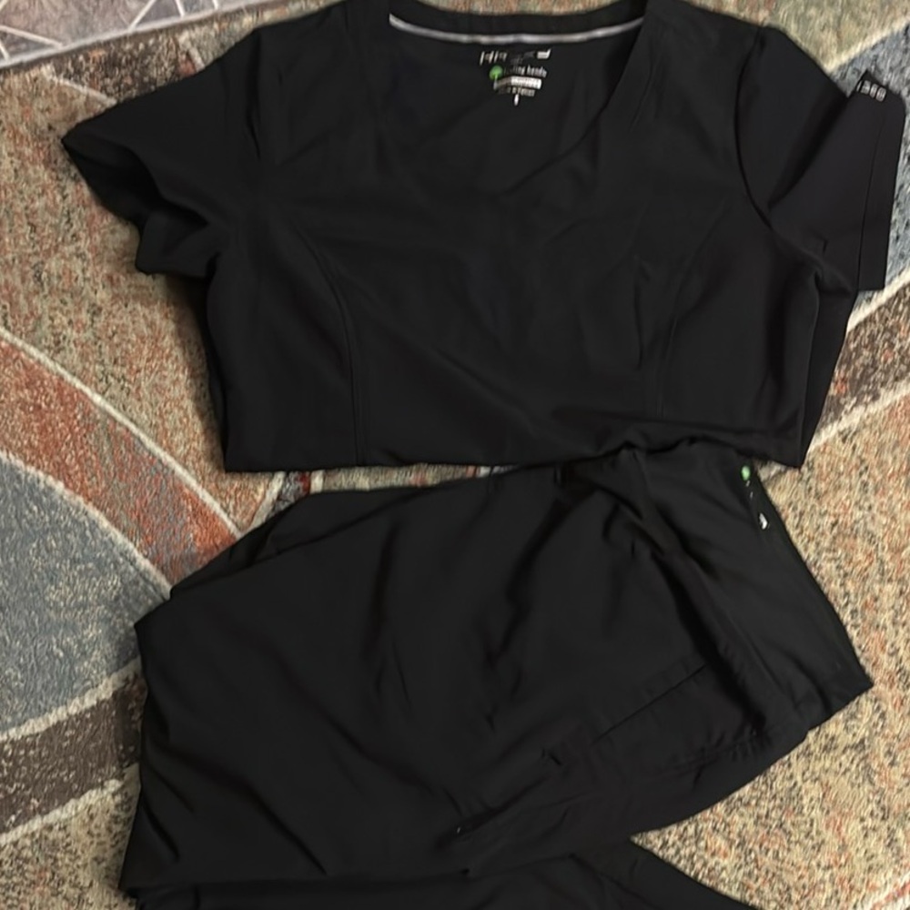 HH Works 360 by Healing Hands Black Women's Size Small Scrub Set